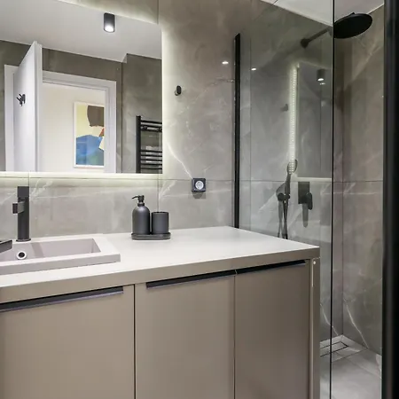 Apartment Glyfada Platinum *